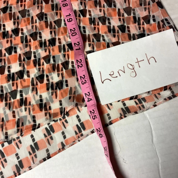 Aqua blouse SZ M sheer hi-low hem abstract print button down causal offi… - Picture 8 of 8